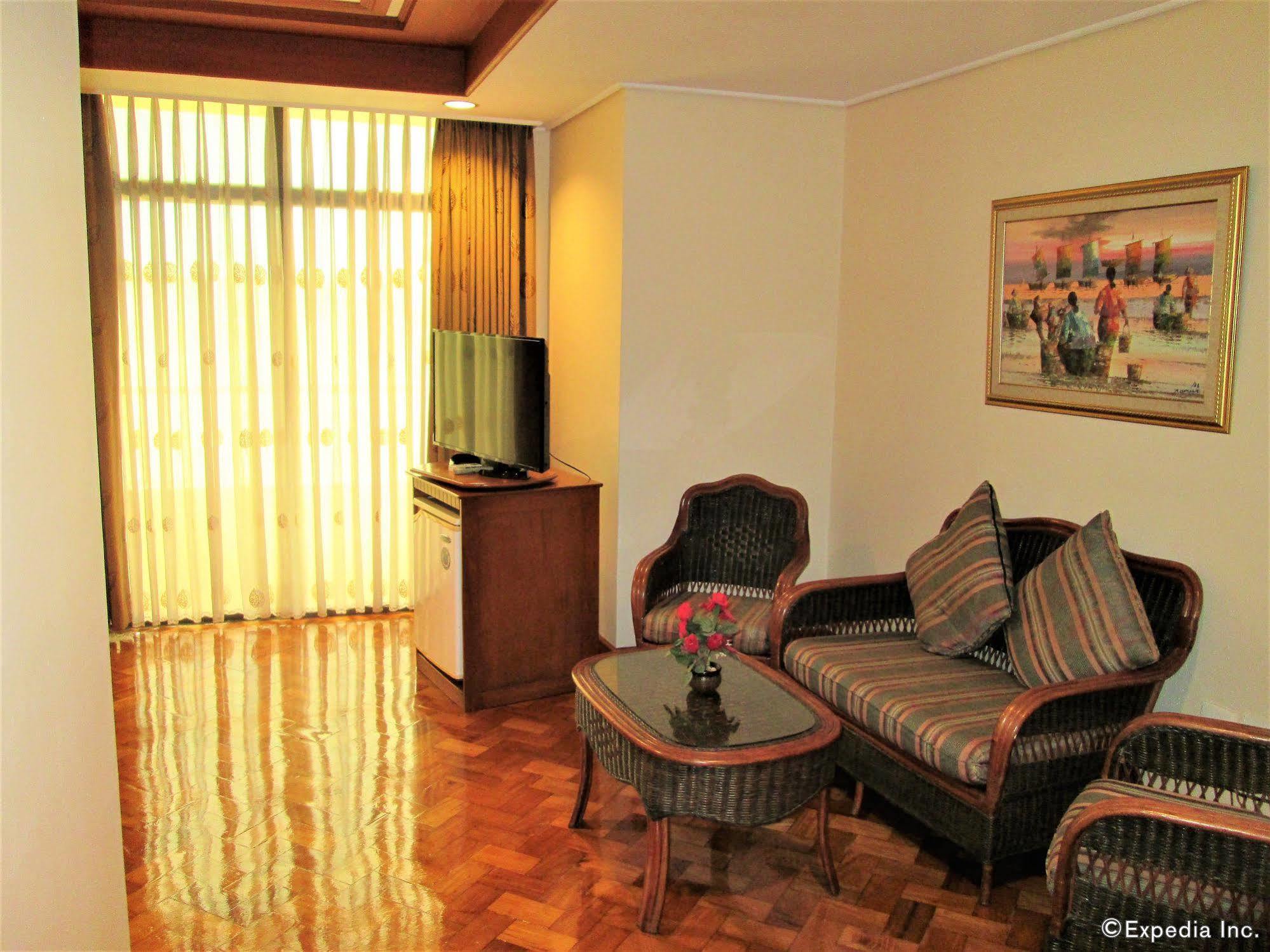 Maxandrea Hotel Cagayan de Oro Exterior foto